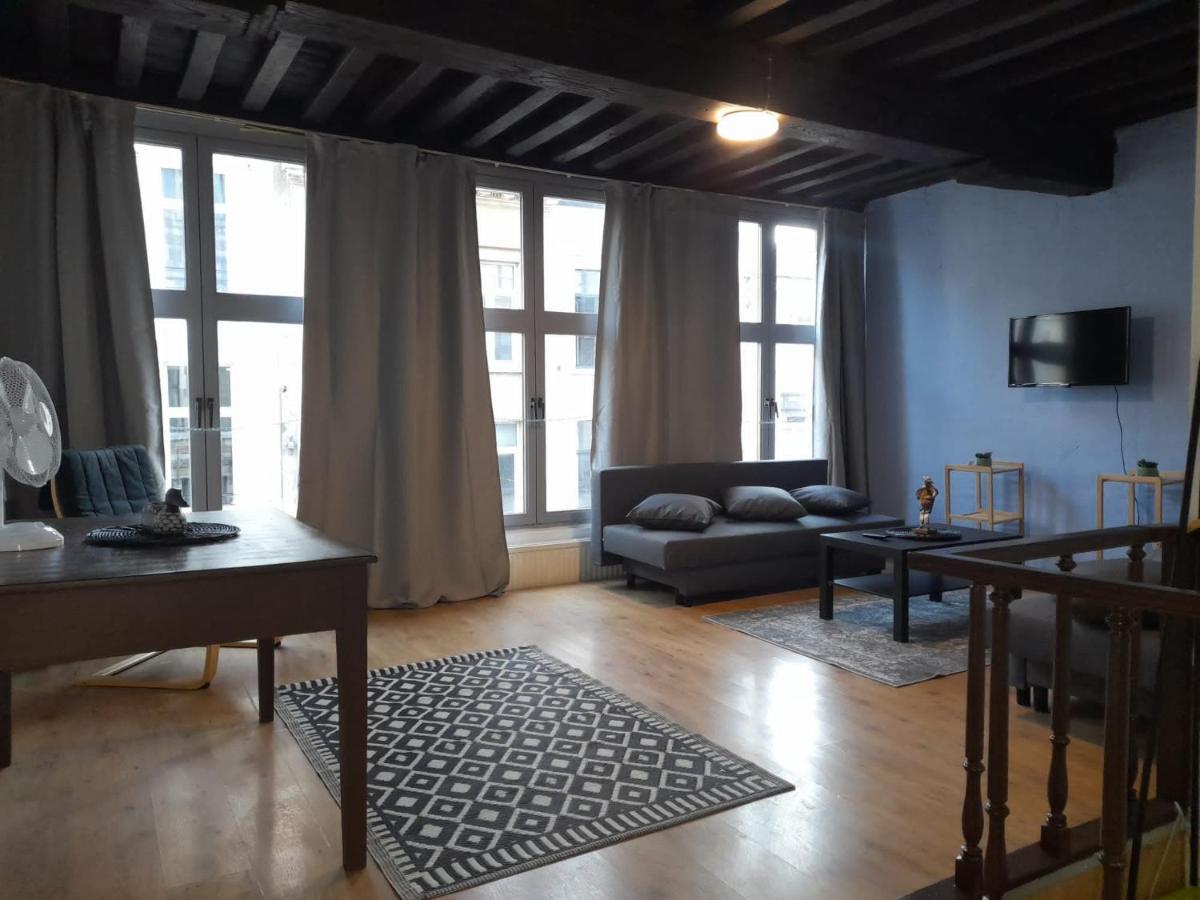 Blue Apartment In The Old Town Antwerpen Exteriör bild