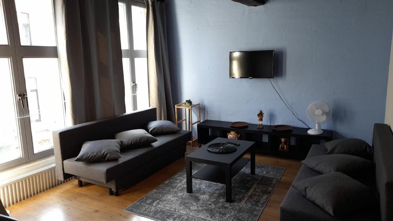 Blue Apartment In The Old Town Antwerpen Exteriör bild